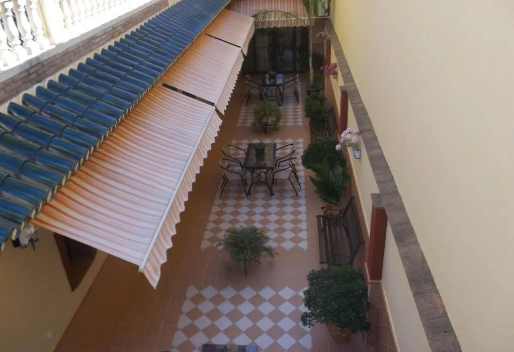 Hostal Monteolivos-1